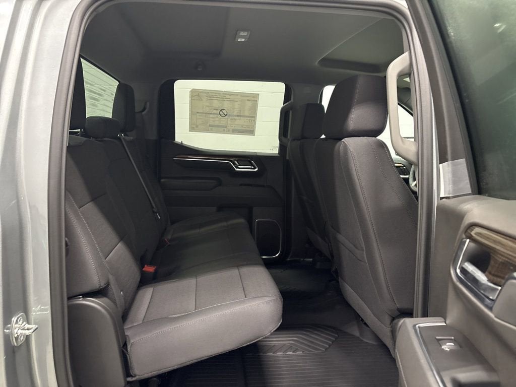 2026 Chevrolet Silverado 1500 RST Crew Cab Short Box 4WD