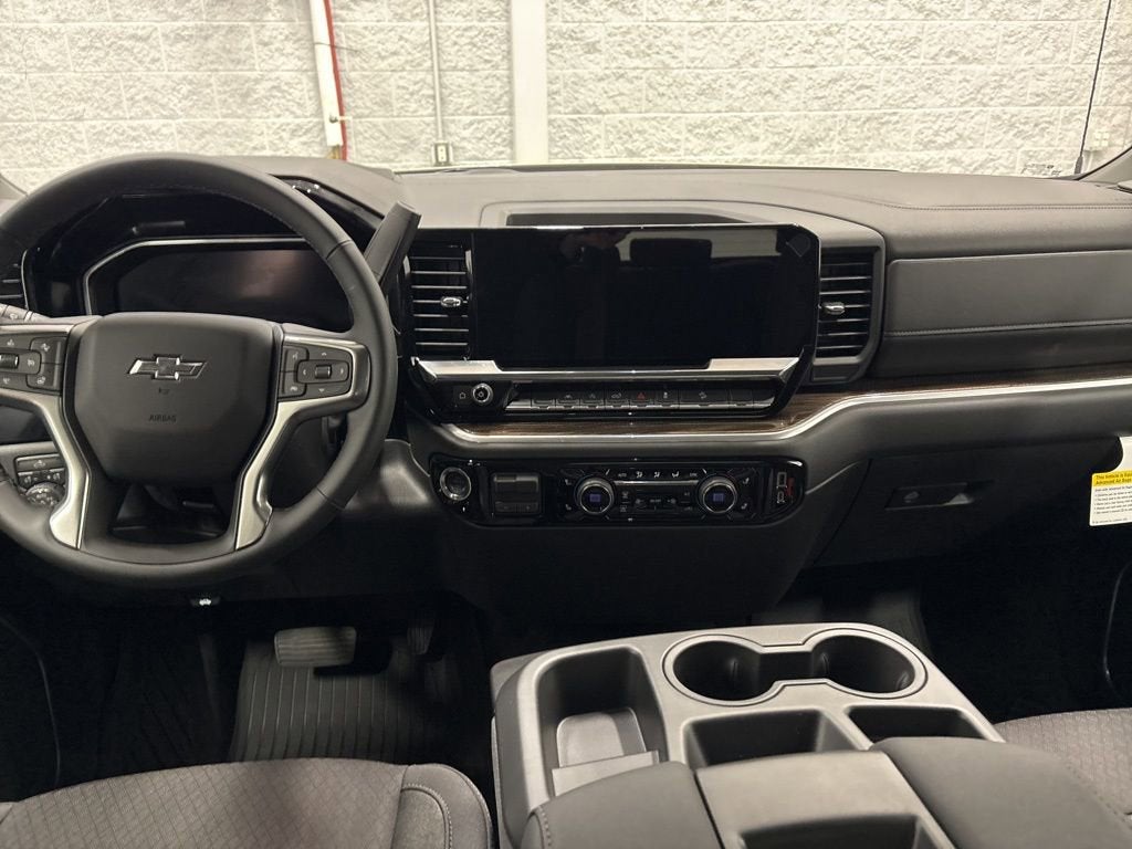 2026 Chevrolet Silverado 1500 RST Crew Cab Short Box 4WD