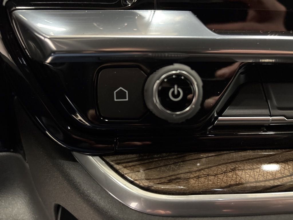 2026 Chevrolet Silverado 1500 RST Crew Cab Short Box 4WD