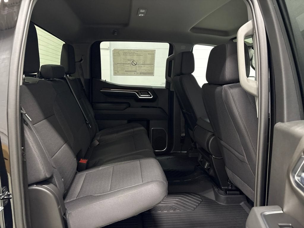 2026 Chevrolet Silverado 1500 RST Crew Cab Short Box 4WD
