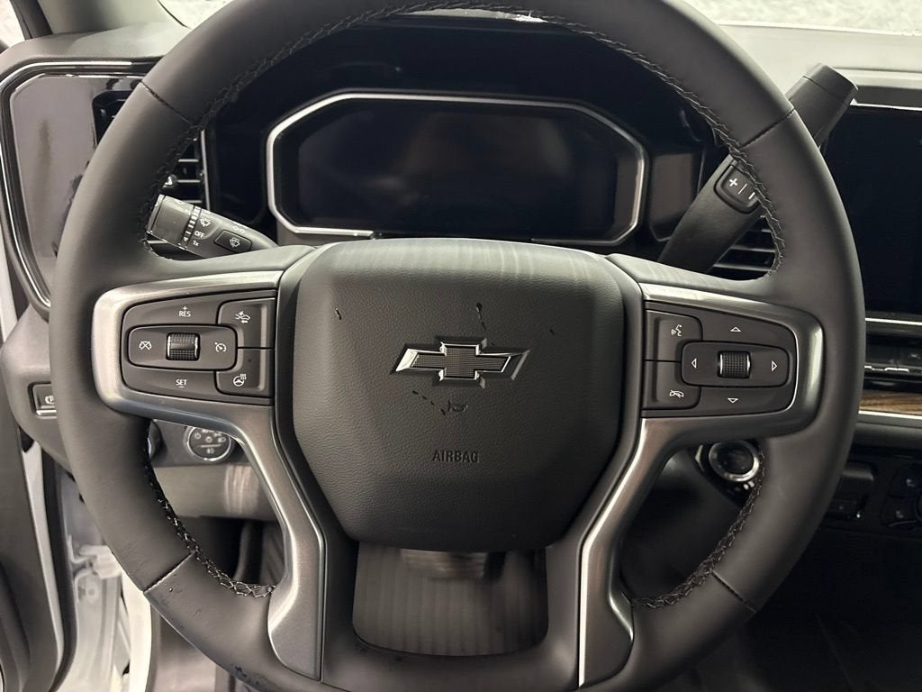 2026 Chevrolet Silverado 1500 RST Crew Cab Short Box 4WD