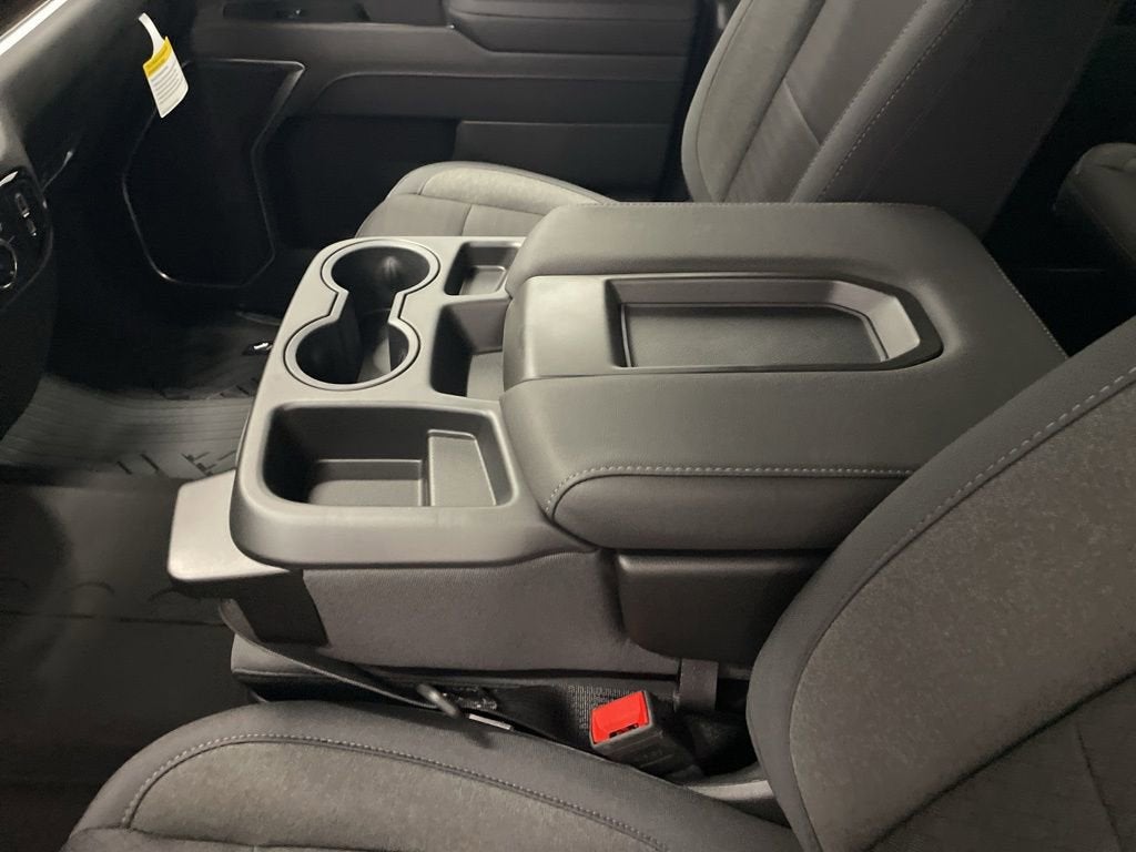 2026 Chevrolet Silverado 1500 RST Crew Cab Short Box 4WD