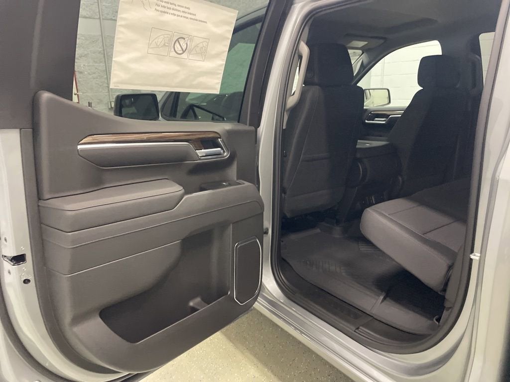 2026 Chevrolet Silverado 1500 RST Crew Cab Short Box 4WD