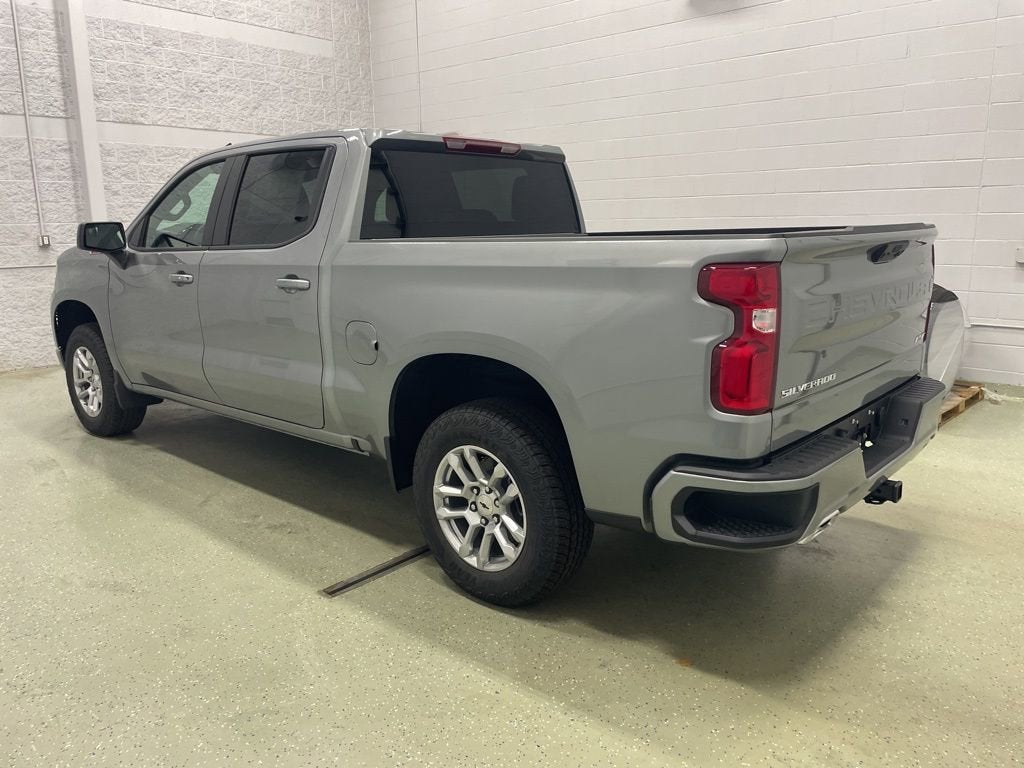 2026 Chevrolet Silverado 1500 RST Crew Cab Short Box 4WD