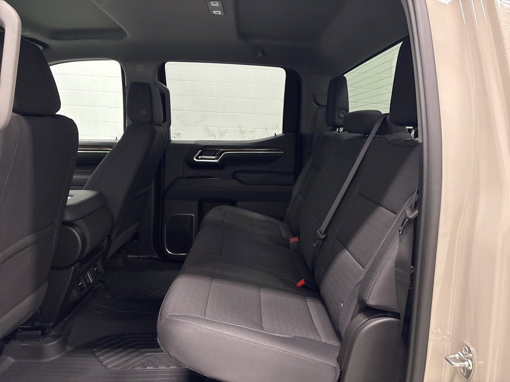 2026 Chevrolet Silverado 1500 RST Crew Cab Short Box 4WD