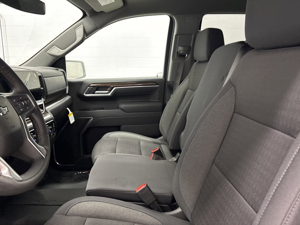 2026 Chevrolet Silverado 1500 RST Crew Cab Short Box 4WD