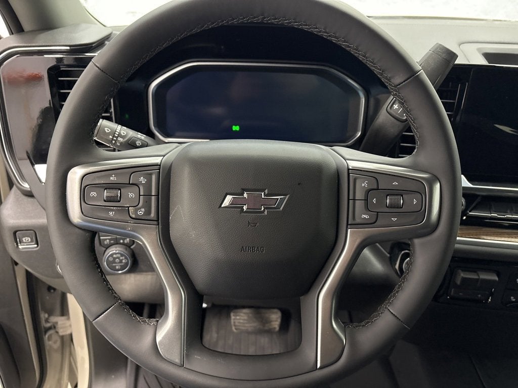 2026 Chevrolet Silverado 1500 RST Crew Cab Short Box 4WD