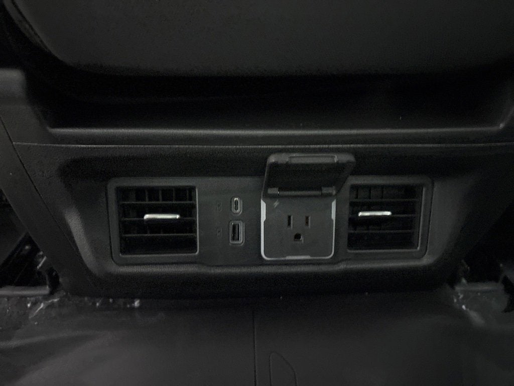 2026 Chevrolet Silverado 1500 RST Crew Cab Short Box 4WD