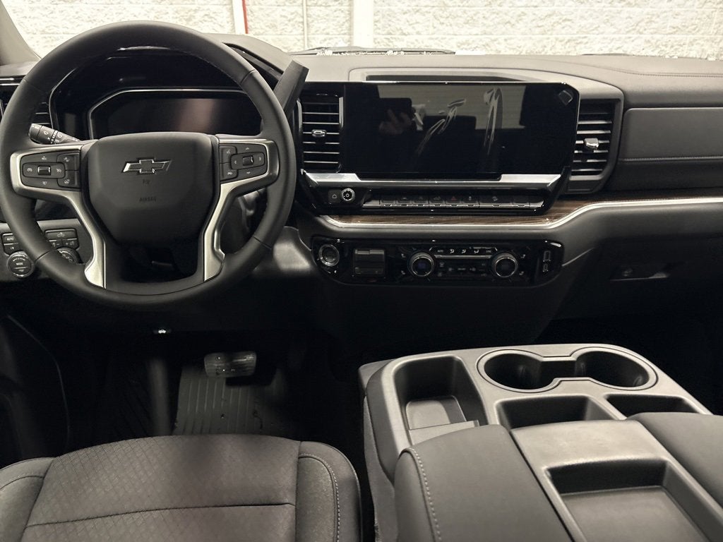 2026 Chevrolet Silverado 1500 RST Crew Cab Short Box 4WD