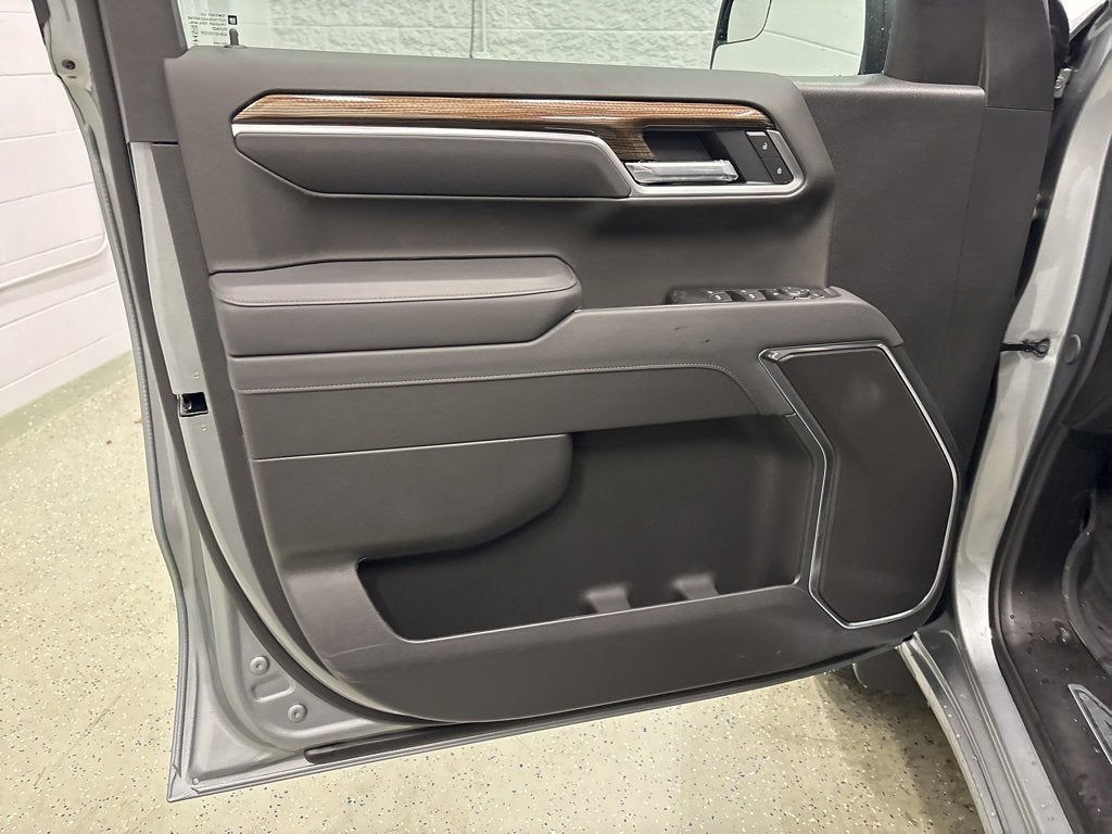 2026 Chevrolet Silverado 1500 RST Crew Cab Short Box 4WD