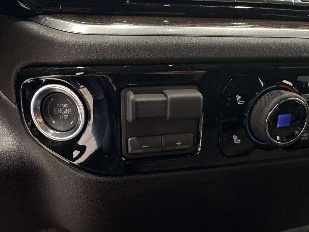 2026 Chevrolet Silverado 1500 RST Crew Cab Short Box 4WD