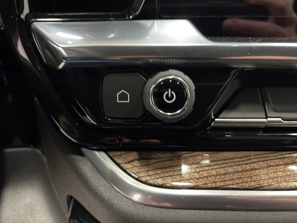 2026 Chevrolet Silverado 1500 RST Crew Cab Short Box 4WD