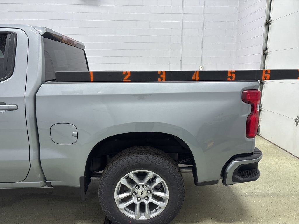 2026 Chevrolet Silverado 1500 RST Crew Cab Short Box 4WD