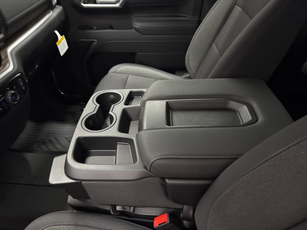 2026 Chevrolet Silverado 1500 RST Crew Cab Short Box 4WD