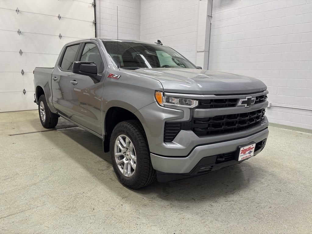 2026 Chevrolet Silverado 1500 RST Crew Cab Short Box 4WD