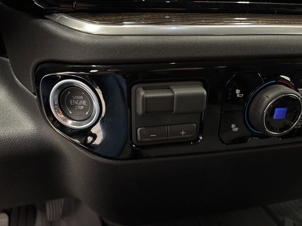 2026 Chevrolet Silverado 1500 RST Crew Cab Short Box 4WD