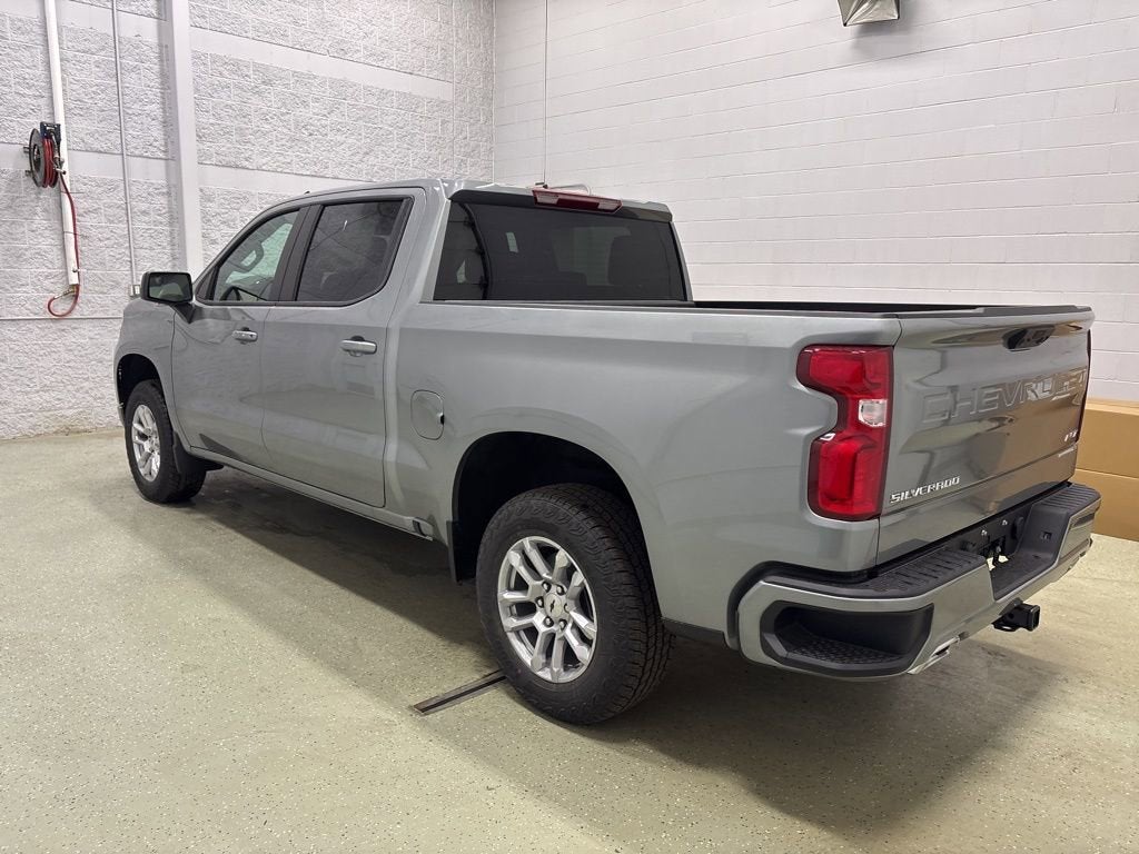 2026 Chevrolet Silverado 1500 RST Crew Cab Short Box 4WD