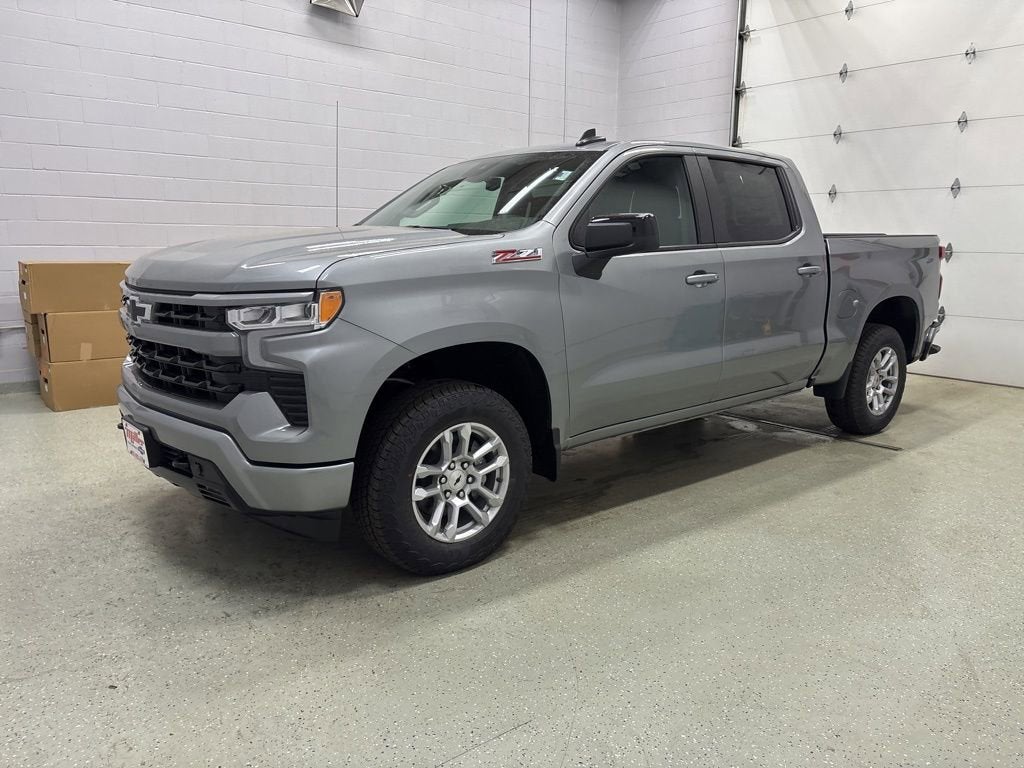 2026 Chevrolet Silverado 1500 RST Crew Cab Short Box 4WD
