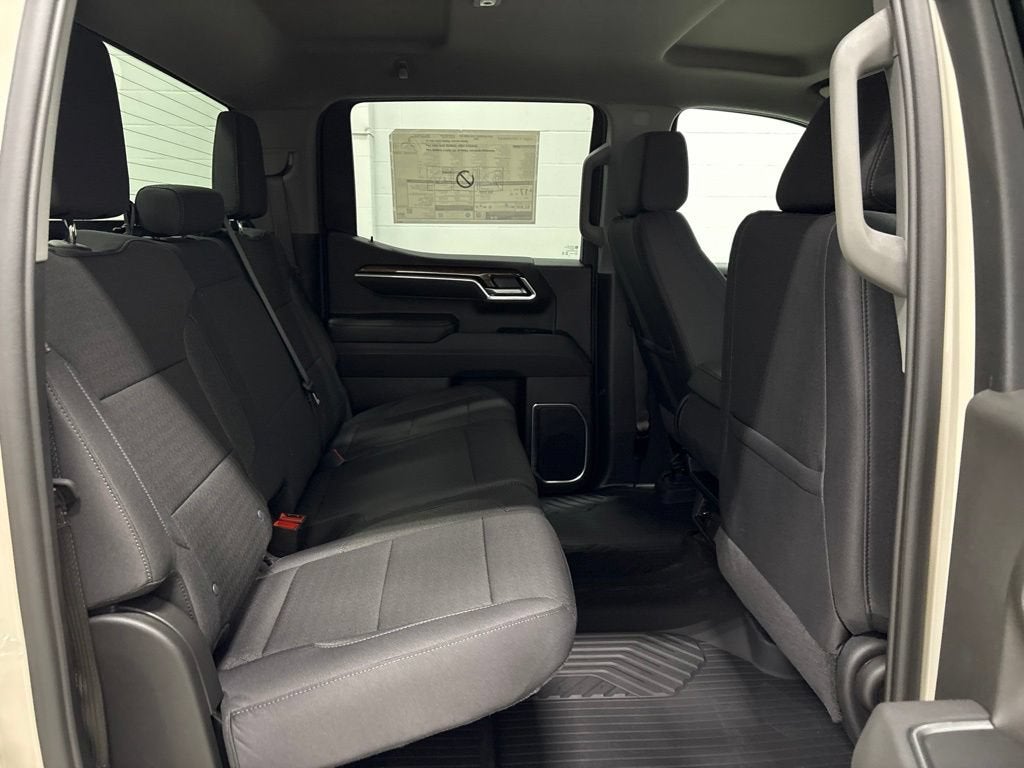 2026 Chevrolet Silverado 1500 RST Crew Cab Short Box 4WD