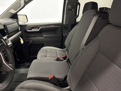 2026 Chevrolet Silverado 1500 RST Crew Cab Short Box 4WD