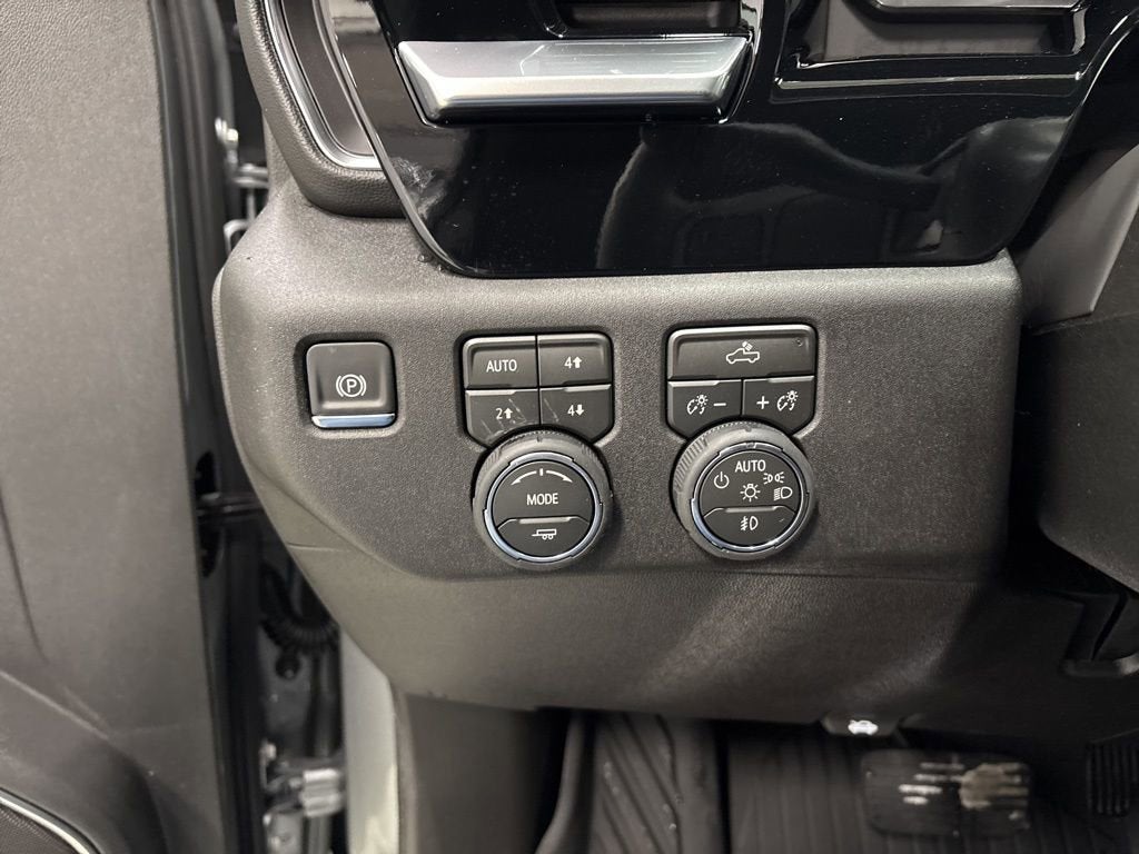 2026 Chevrolet Silverado 1500 RST Crew Cab Short Box 4WD