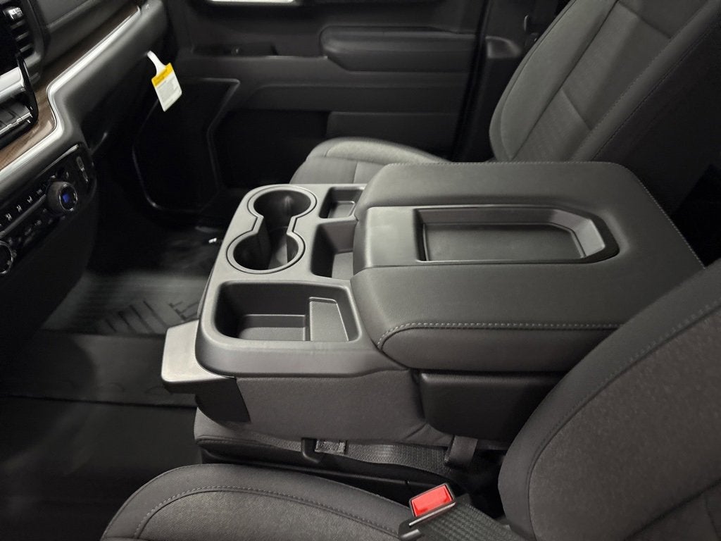 2026 Chevrolet Silverado 1500 RST Crew Cab Short Box 4WD