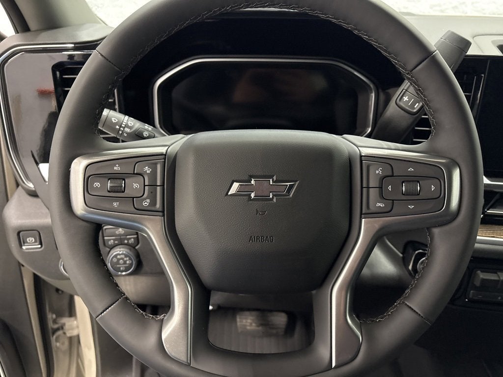 2026 Chevrolet Silverado 1500 RST Crew Cab Short Box 4WD