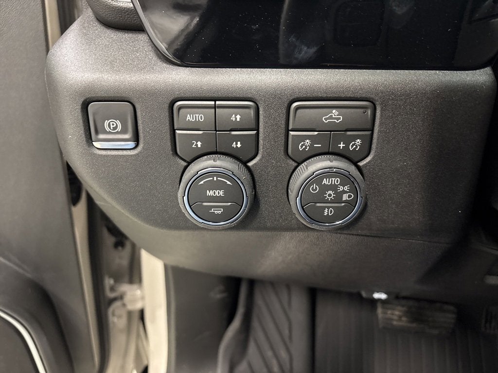 2026 Chevrolet Silverado 1500 RST Crew Cab Short Box 4WD