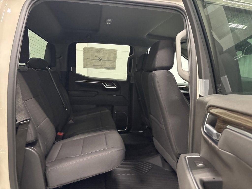 2026 Chevrolet Silverado 1500 RST Crew Cab Short Box 4WD