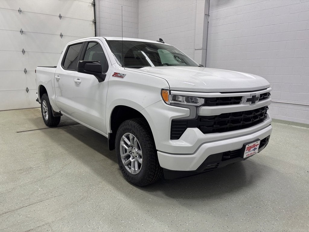 2026 Chevrolet Silverado 1500 RST Crew Cab Short Box 4WD