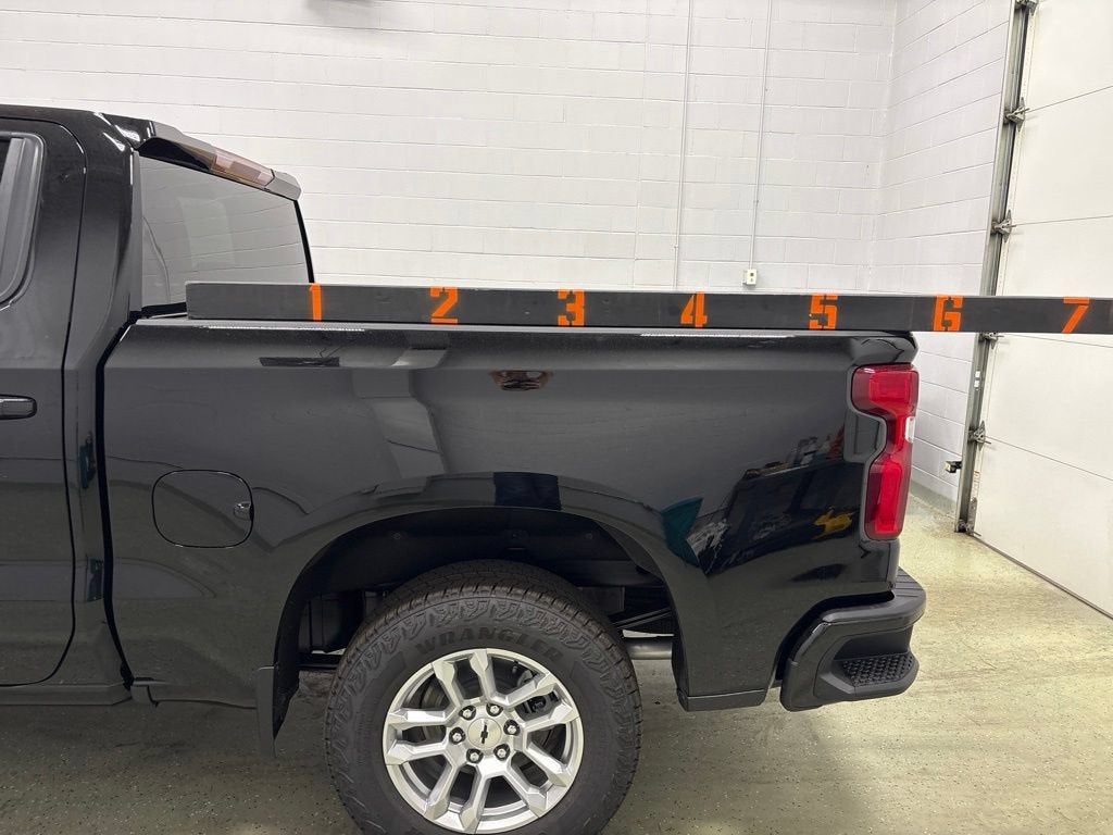 2026 Chevrolet Silverado 1500 RST Crew Cab Short Box 4WD