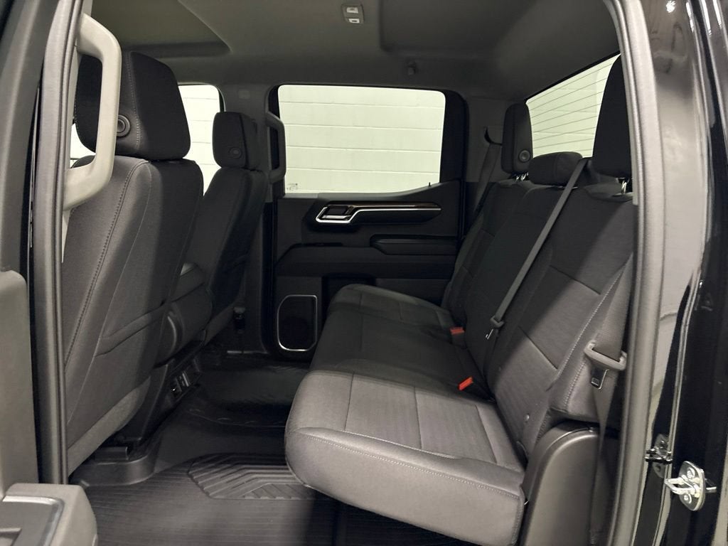 2026 Chevrolet Silverado 1500 RST Crew Cab Short Box 4WD