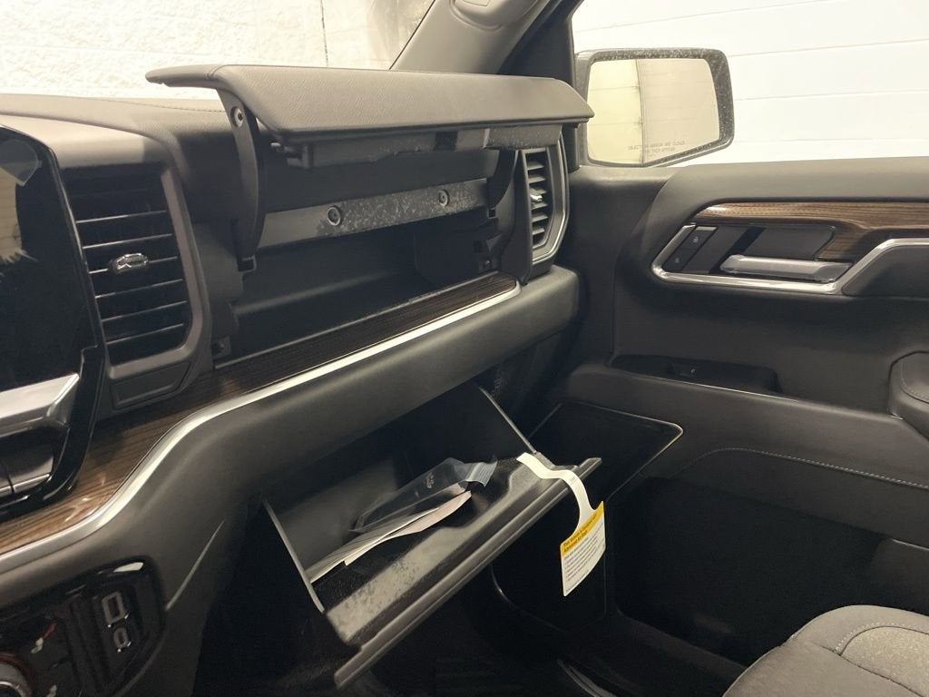 2025 Chevrolet Silverado 1500 RST Crew Cab Short Box 4WD