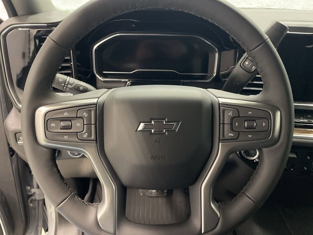 2025 Chevrolet Silverado 1500 RST Crew Cab Short Box 4WD