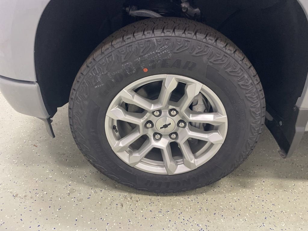 2025 Chevrolet Silverado 1500 RST Crew Cab Short Box 4WD