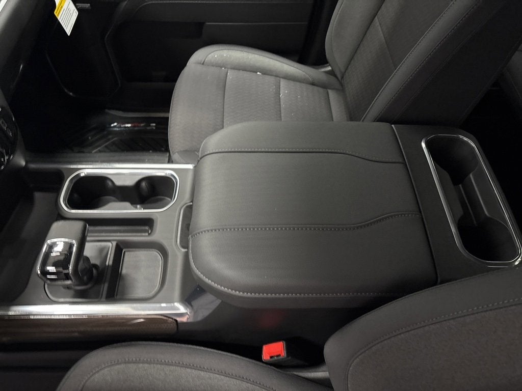 2026 Chevrolet Silverado 1500 RST Crew Cab Short Box 4WD