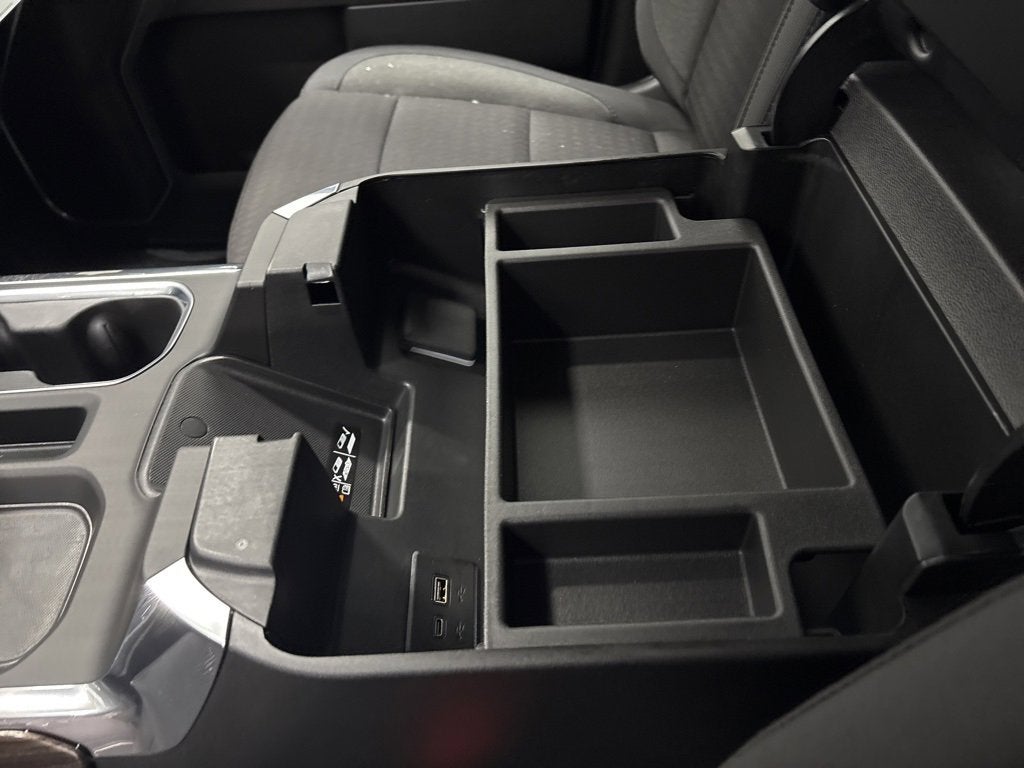 2026 Chevrolet Silverado 1500 RST Crew Cab Short Box 4WD