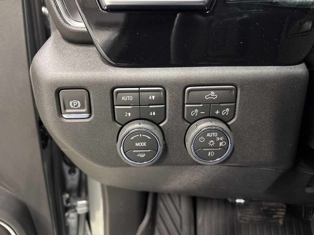 2026 Chevrolet Silverado 1500 RST Crew Cab Short Box 4WD