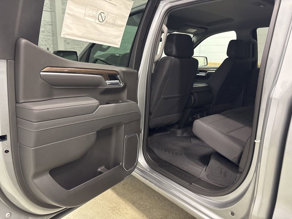 2026 Chevrolet Silverado 1500 RST Crew Cab Short Box 4WD