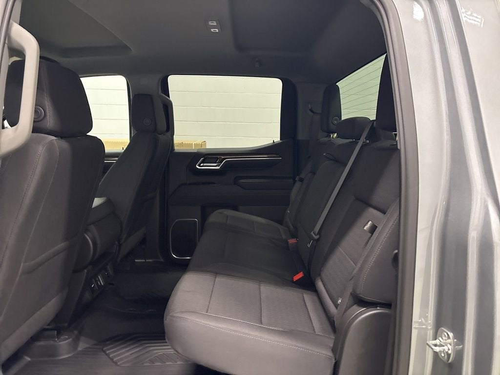 2026 Chevrolet Silverado 1500 RST Crew Cab Short Box 4WD