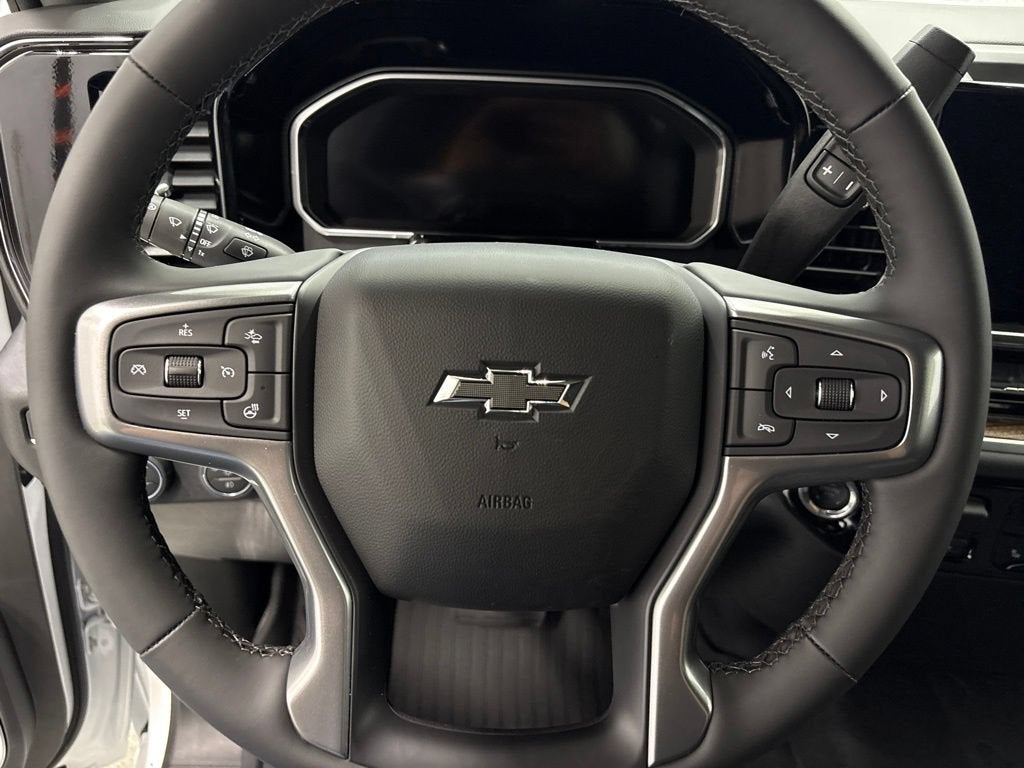 2026 Chevrolet Silverado 1500 RST Crew Cab Short Box 4WD