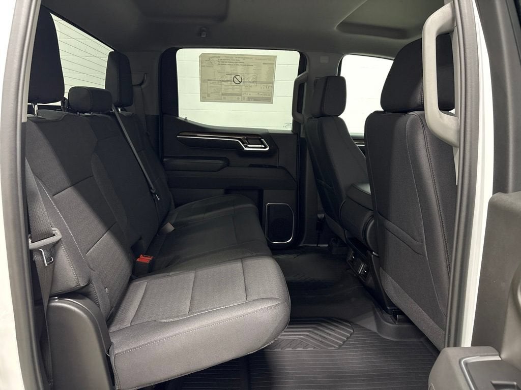 2026 Chevrolet Silverado 1500 RST Crew Cab Short Box 4WD