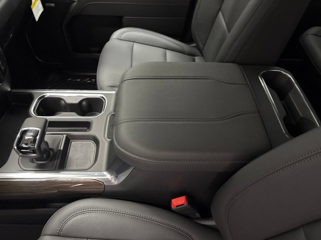 2026 Chevrolet Silverado 1500 RST Crew Cab Short Box 4WD