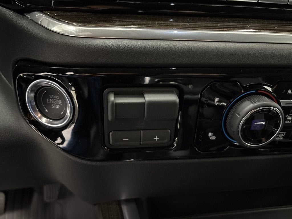 2026 Chevrolet Silverado 1500 RST Crew Cab Short Box 4WD