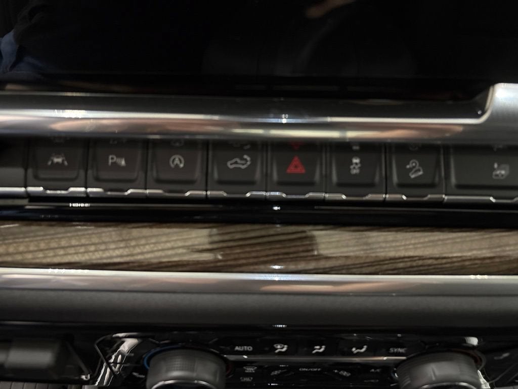 2026 Chevrolet Silverado 1500 RST Crew Cab Short Box 4WD