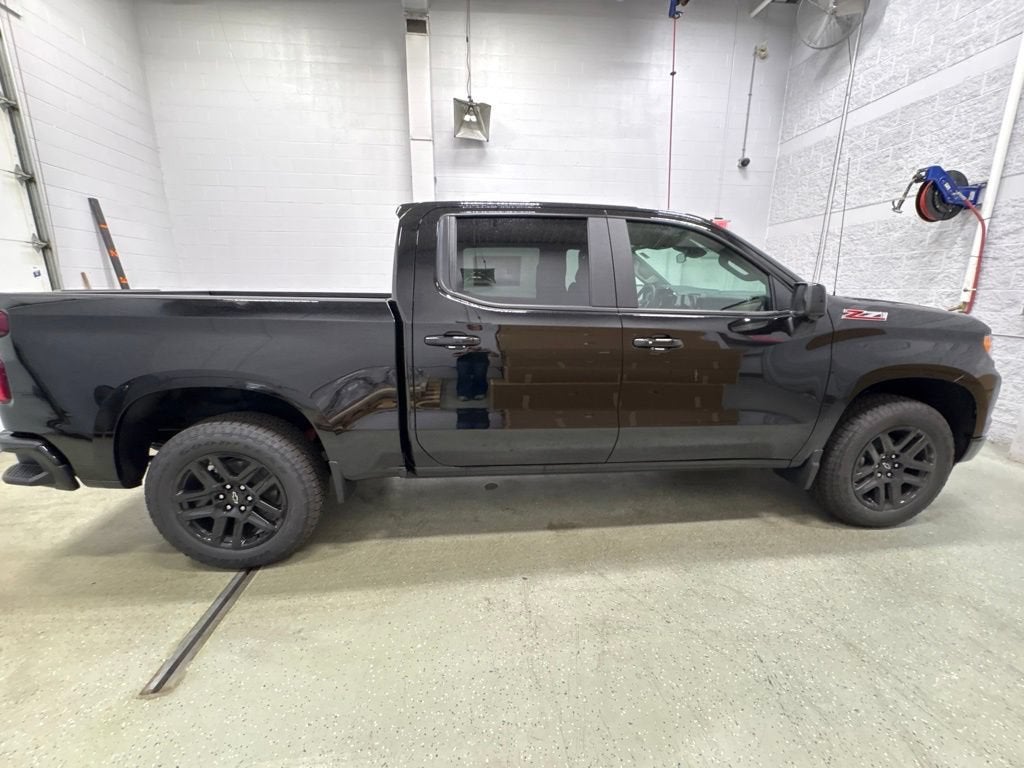 2026 Chevrolet Silverado 1500 RST Crew Cab Short Box 4WD
