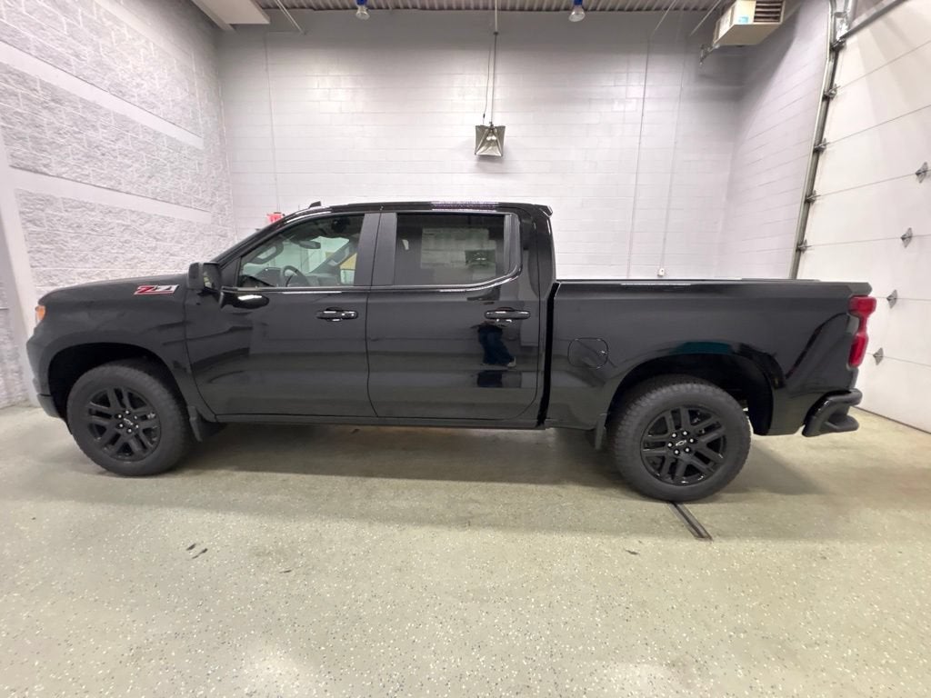 2026 Chevrolet Silverado 1500 RST Crew Cab Short Box 4WD