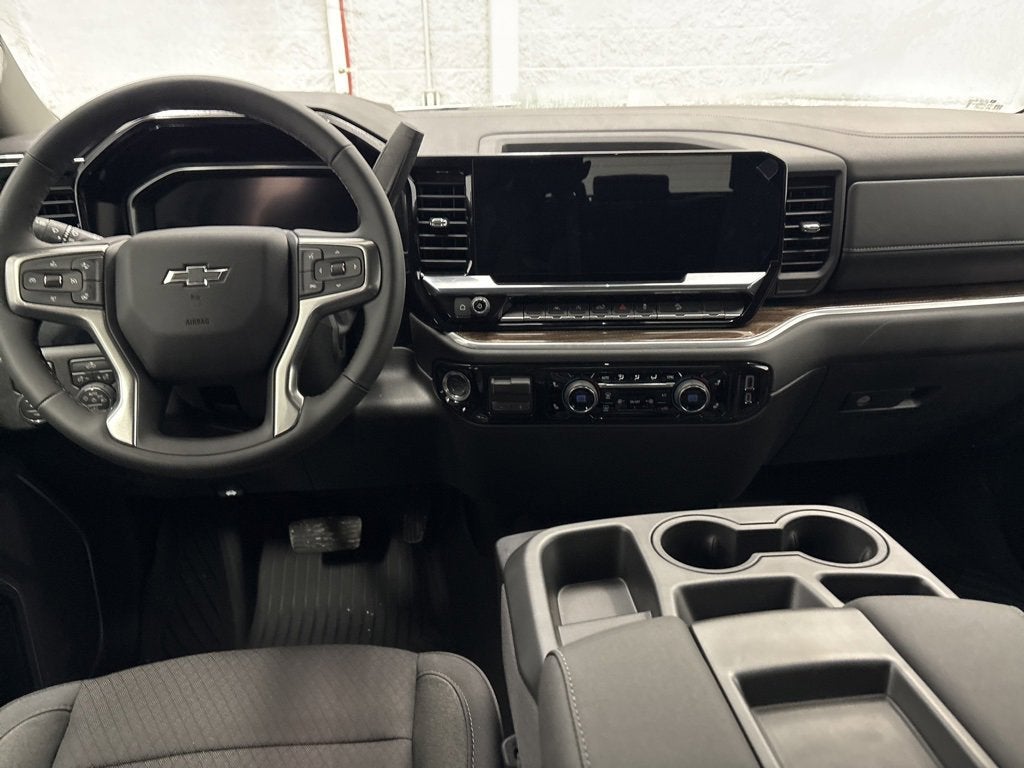 2026 Chevrolet Silverado 1500 RST Crew Cab Short Box 4WD