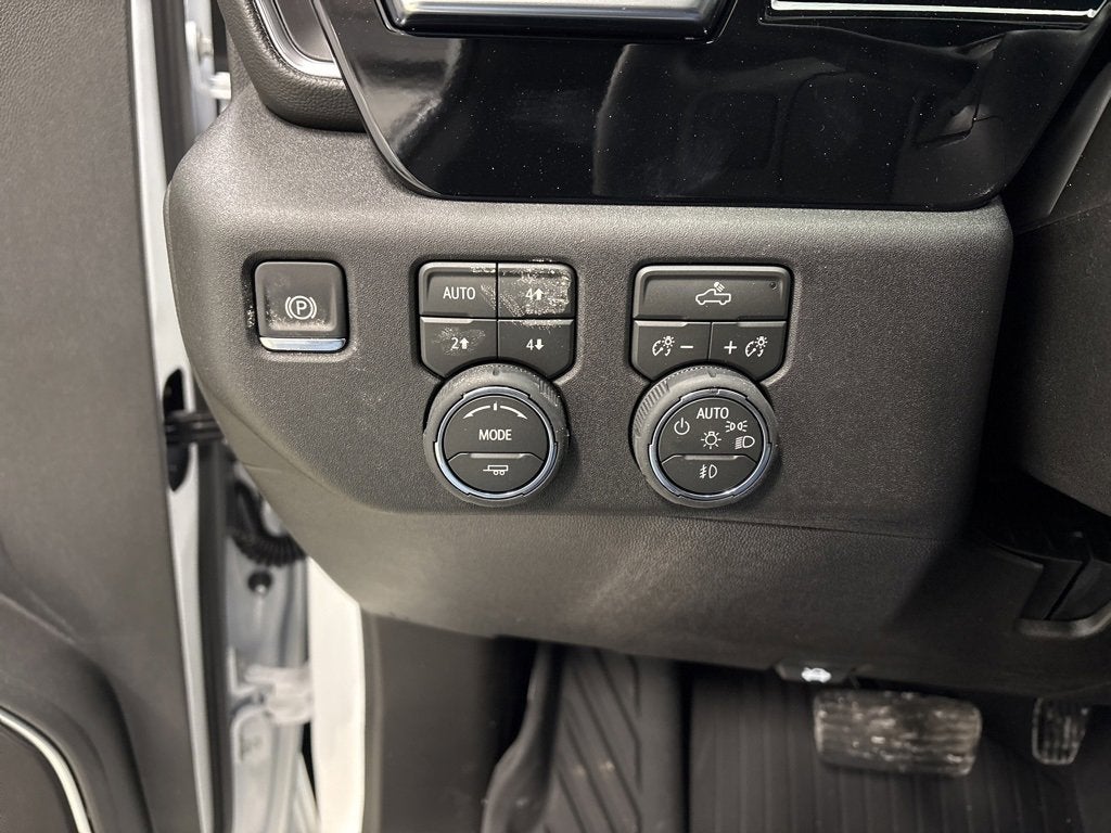 2026 Chevrolet Silverado 1500 RST Crew Cab Short Box 4WD