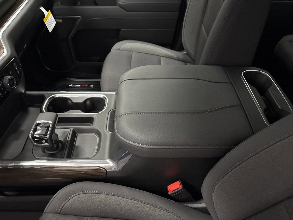 2026 Chevrolet Silverado 1500 RST Crew Cab Short Box 4WD